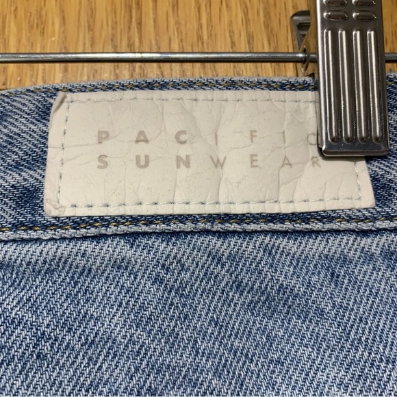 PacSun Blue 90's Boyfriend Jeans With Crossover Waist - Size 25 - Picture 4 of 6